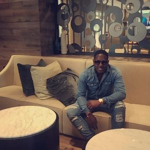 Meet your Posher, Roshane